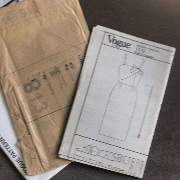 Vogue New pattern #1176. Dress by Michael Kors - Picture 5 of 5